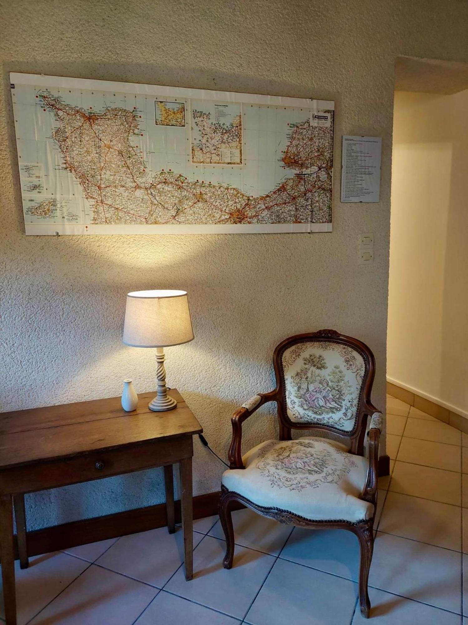 Maison du Terroir: Chambres Privées avec Petit-Déjeuner Artisanal Vierville-sur-Mer Exterior photo